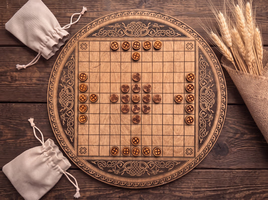 Round Hnefatafl Set