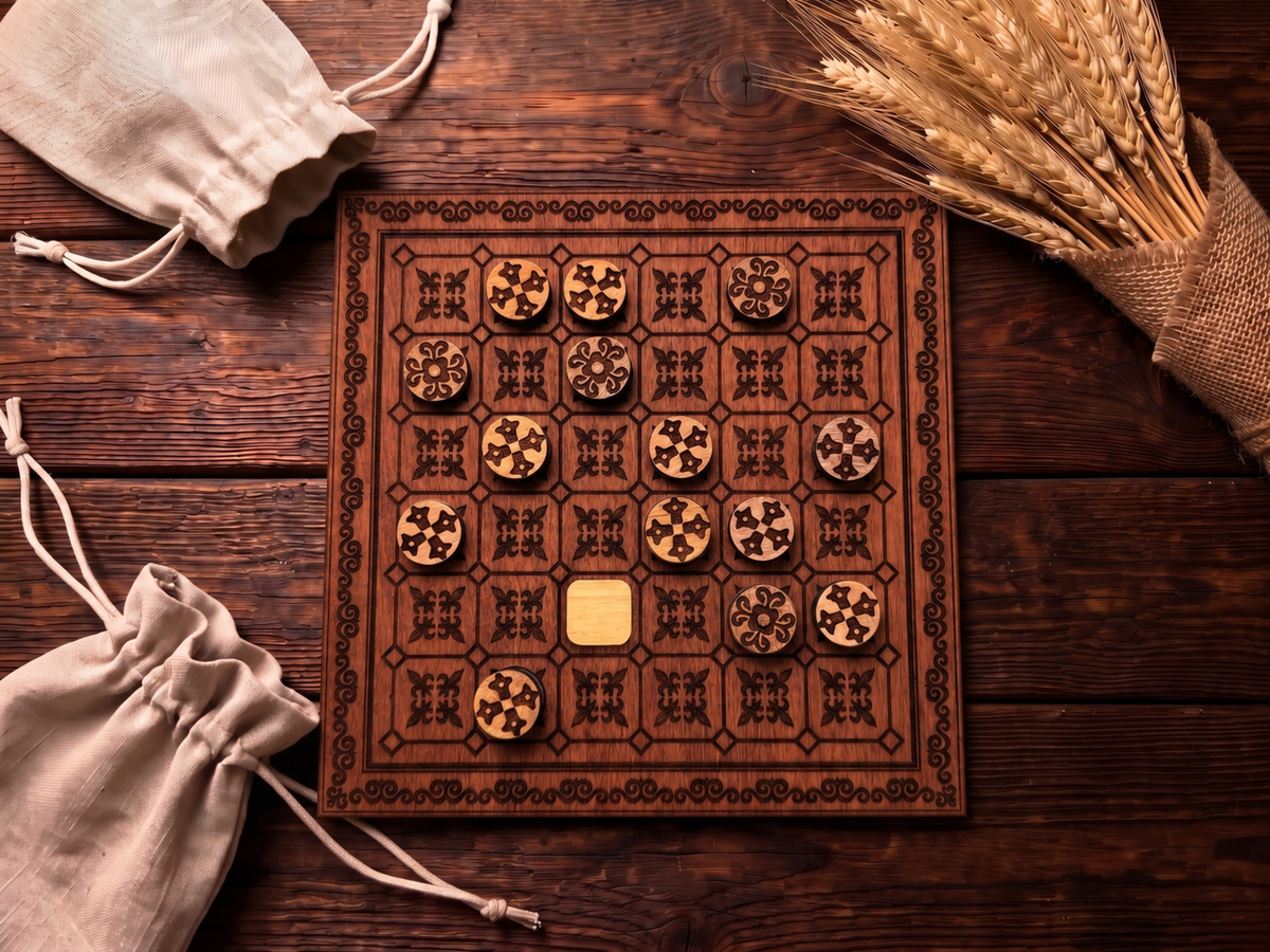 Tak Game Replica