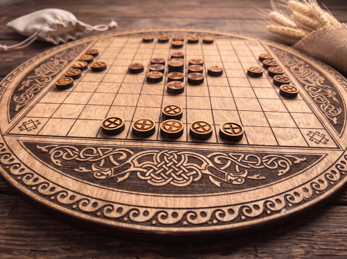 Round Hnefatafl Set