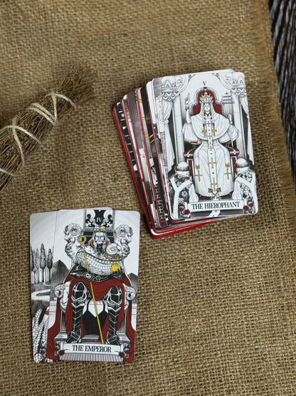 Secret Mirror Tarot Deck