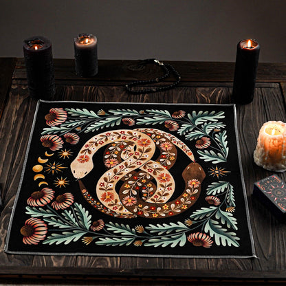divination cloth